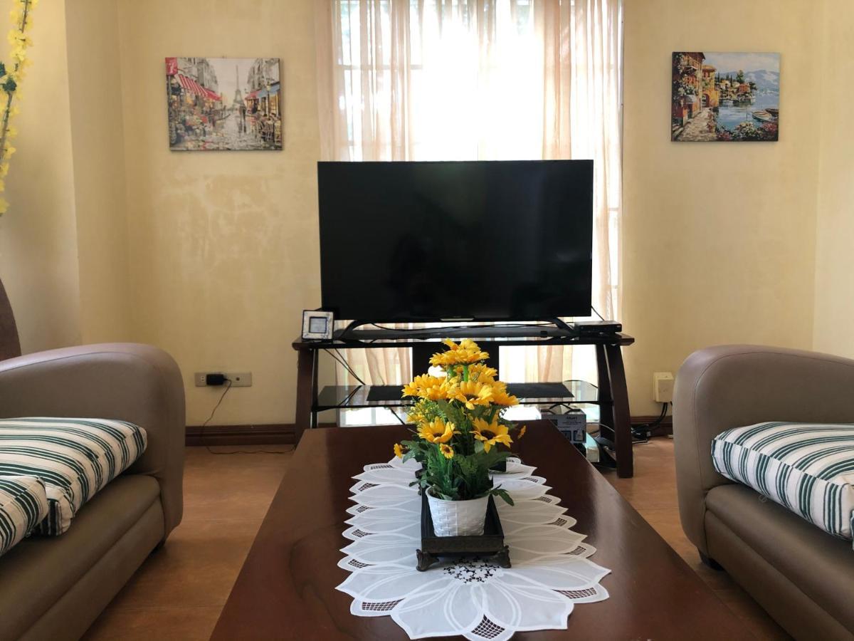 Charming Tagaytay Vacation Home Tagaytay City ภายนอก รูปภาพ