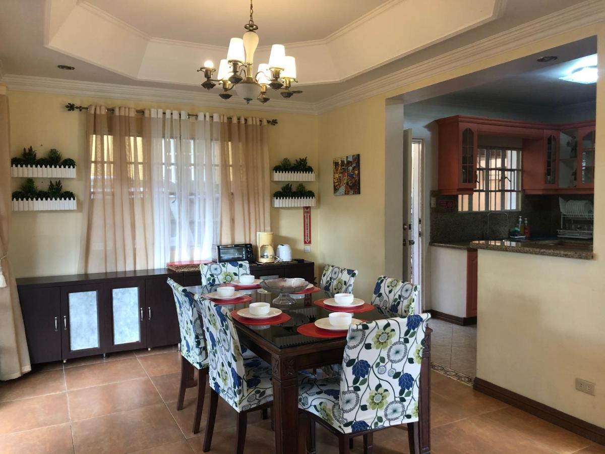 Charming Tagaytay Vacation Home Tagaytay City ภายนอก รูปภาพ