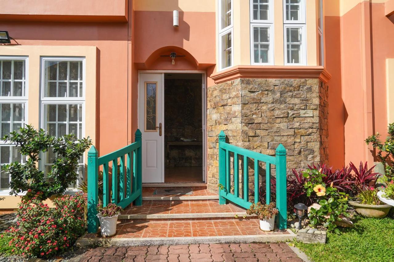 Charming Tagaytay Vacation Home Tagaytay City ภายนอก รูปภาพ