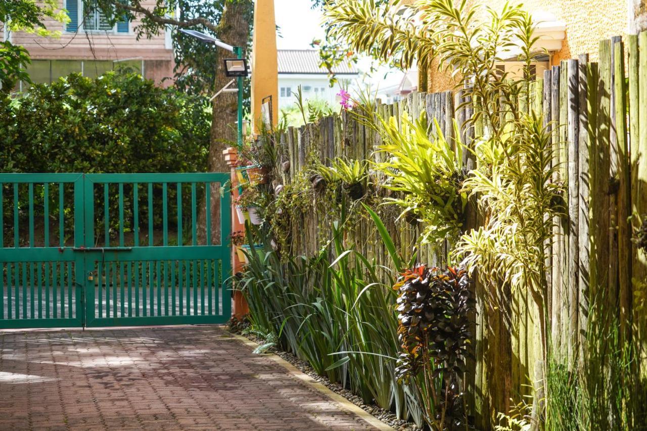 Charming Tagaytay Vacation Home Tagaytay City ภายนอก รูปภาพ