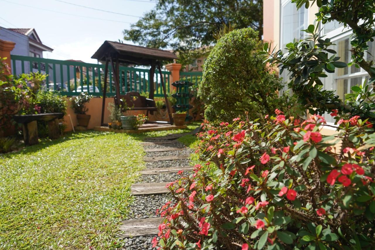 Charming Tagaytay Vacation Home Tagaytay City ภายนอก รูปภาพ