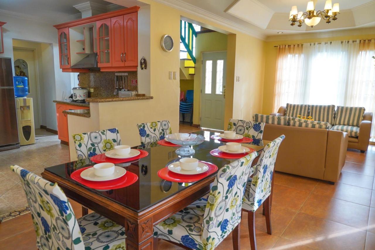 Charming Tagaytay Vacation Home Tagaytay City ภายนอก รูปภาพ