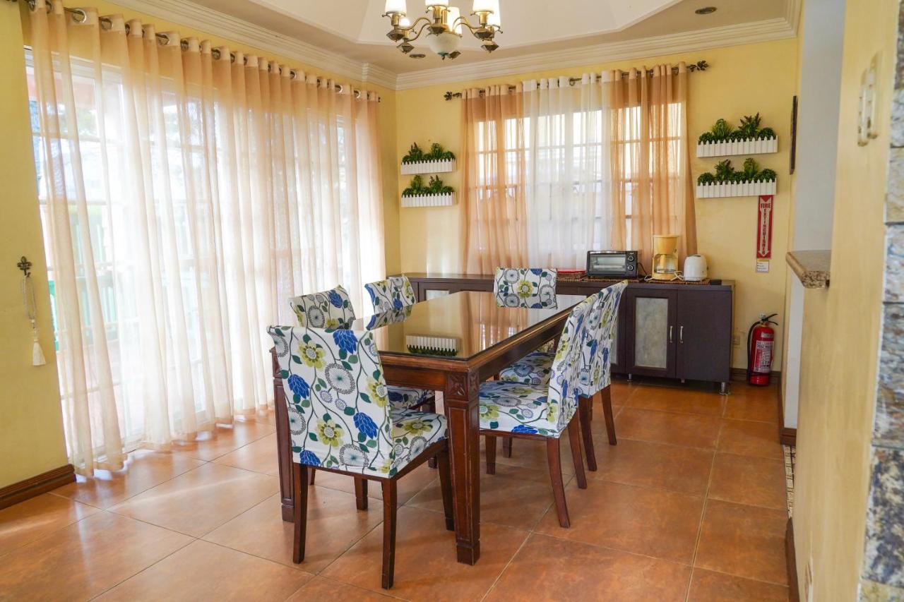 Charming Tagaytay Vacation Home Tagaytay City ภายนอก รูปภาพ