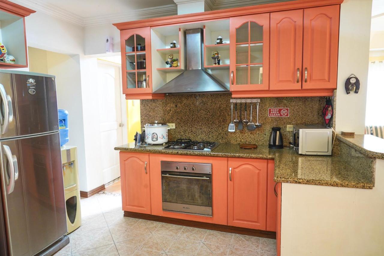 Charming Tagaytay Vacation Home Tagaytay City ภายนอก รูปภาพ