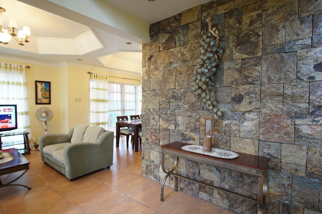 Charming Tagaytay Vacation Home Tagaytay City ภายนอก รูปภาพ