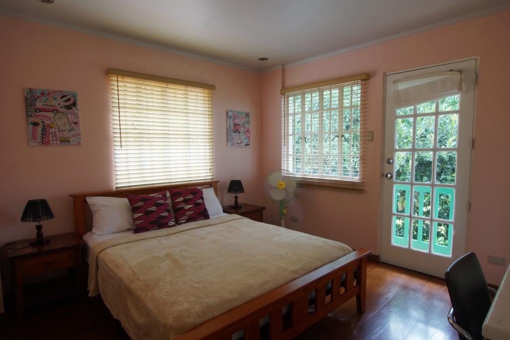 Charming Tagaytay Vacation Home Tagaytay City ภายนอก รูปภาพ